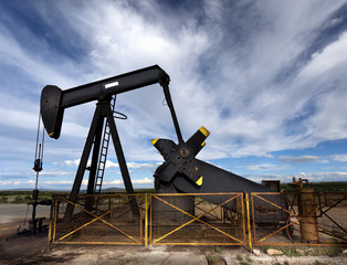 Pozo petrolifero (Sargentes de la Lora,Burgos)
