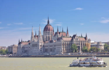Fototapeta premium Budynek parlamentu węgierskiego