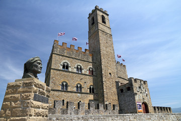 monument of Dante and Castello dei Conti Guidi in Poppi