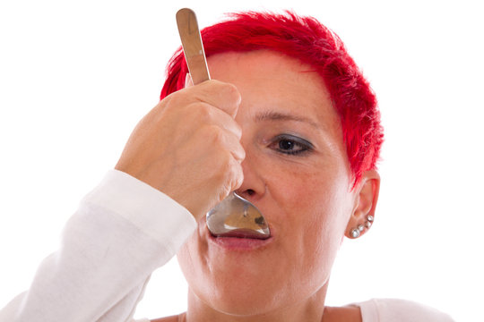 Hustensaft einnehmen