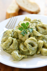 Pesto Tortellini