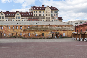Fototapeta na wymiar Dom w centrum miasta Omsk