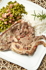 marrowbone with peas