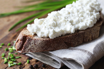 Wholesome Bread with Cottage Cheese