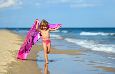 Fototapeta premium Girl at the seaside