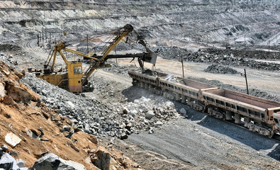 Loading of iron ore on the train