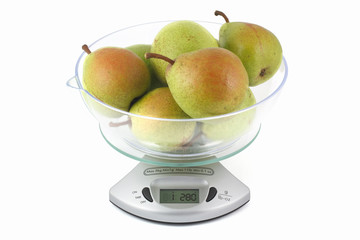 pears weighed on kitchen scales