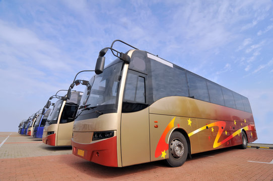 File Bus Auto รูปภาพAuto-Bus – เลือกดูภาพถ่ายสต็อก เวกเตอร์ และวิดีโอ174 | Adobe Stock