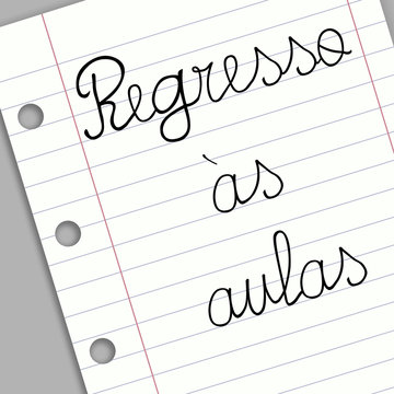 Mensagem escrita em caderno - regresso &agrave;s aulas