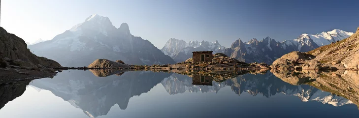 Fototapeten Mont Blanc und die Alpen spiegeln sich im Weißen See © Pixelshop