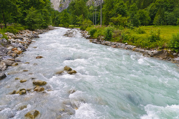 fiume di montagna - Svizzera - Murren