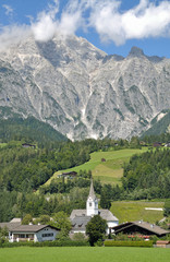 Obraz premium Urlaubsort Leogang im Salzburgerland