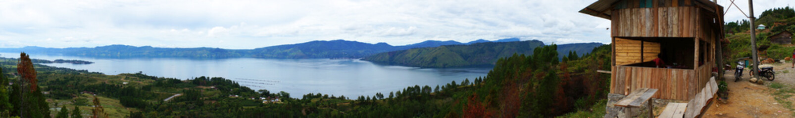 Obraz premium Panorama of shop near the Lake toba