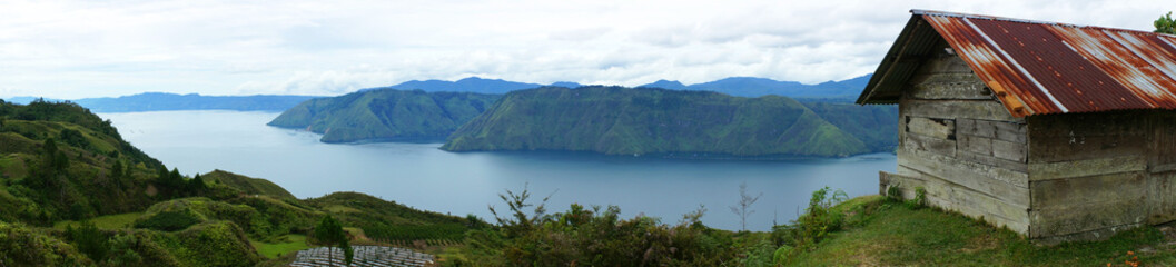 Fototapeta na wymiar Panorama of house near the Lake toba