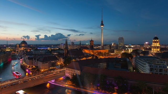 Berlin Skyline Light City Timelapse with Speed Boats in Full HD