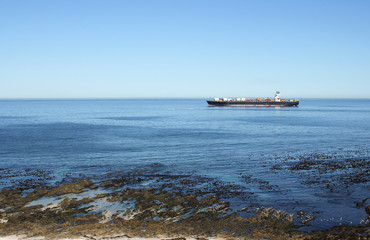 Obraz premium Container Ship on sea