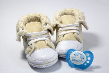 Babyschühchen mit Schnuller