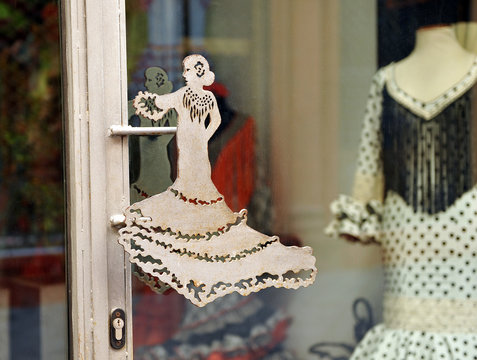 Tienda de trajes de gitana