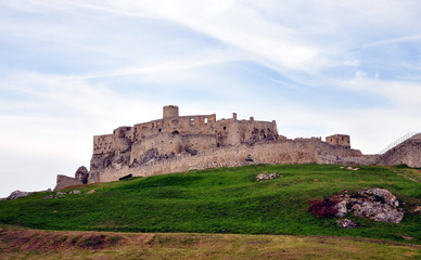 Fototapeta na wymiar castle - Spis Castle, Slovakia