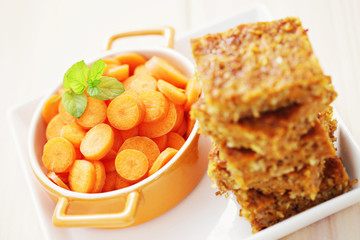 carrot cake with coconut
