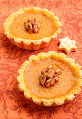 Mini pumpkin tart