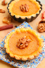 Mini pumpkin pie