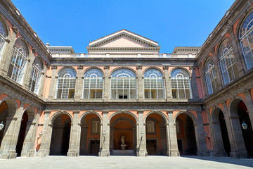 Fototapeta na wymiar Neapol Plebiscito Square, Royal Palace