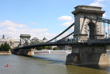 Obraz premium chain bridge in Budapest, Hungary