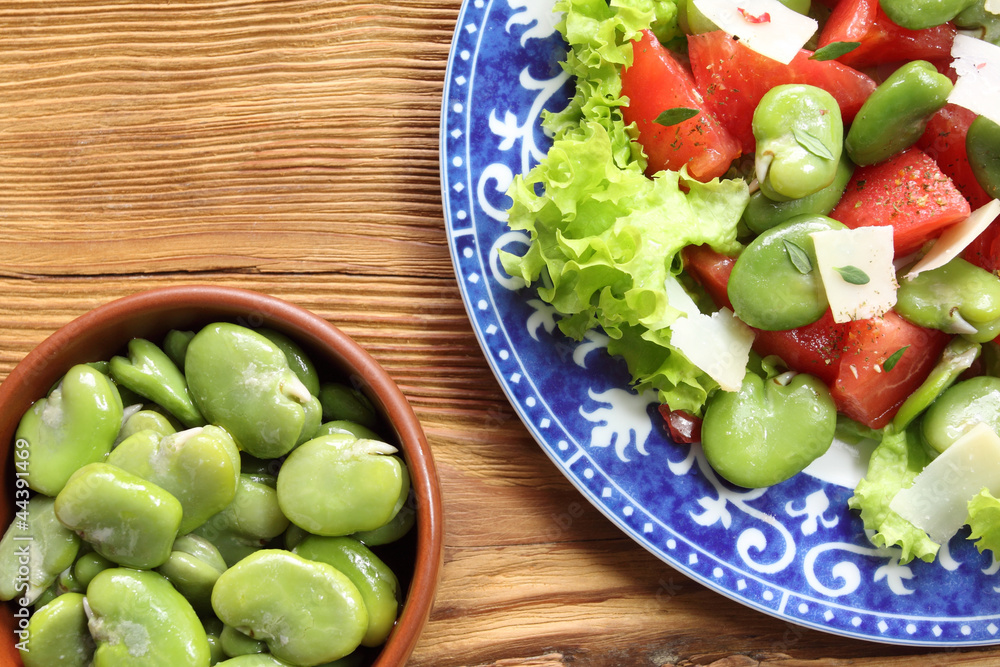 Wall mural vegetarian salad