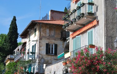 typisch italieniesche Häuser in Varenna