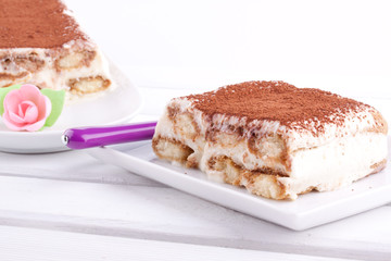 tiramisu cake
