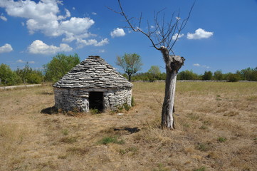 Obraz premium rundes Steinhaus in Istrien Kroatien