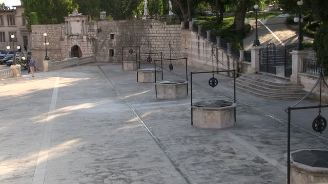 zadar les puits du chateau