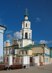 Fototapeta na wymiar Kościół wstawiennictwem i Dzwonnica w Kazaniu, w Rosji