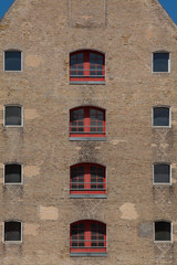 Hausfront eines modernisierten Lagerhauses