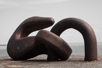 großer Haken aus Stahl