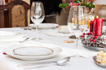 Set up christmas table