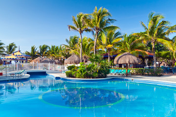 Fototapeta na wymiar Tropical swimming pool in Mexico
