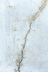 Schäden an Hauswand