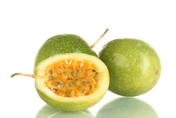 Fototapeta na wymiar green passion fruit isolated on white background close-up