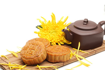 Mooncake and tea