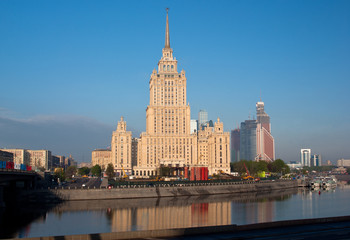 Fototapeta na wymiar Hotel Ukraine from riverside in Moscow, Russia
