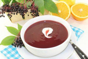 Holunderbeersuppe