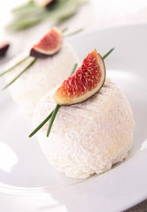 cheese, dairy product and fig