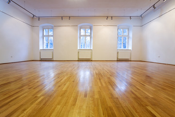 Empty exposition room