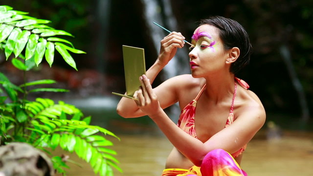 Borneo Rainforest Tribal Culture: Face Painting