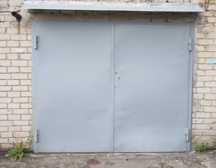 Obraz na płótnie Canvas garage doors