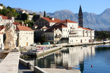 Fototapeta na wymiar Wieś Perast pobliżu Kotor, Czarnogóra