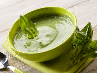 spinach soup, vegetarian food