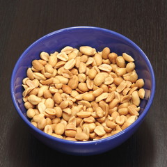 peanuts in a pot